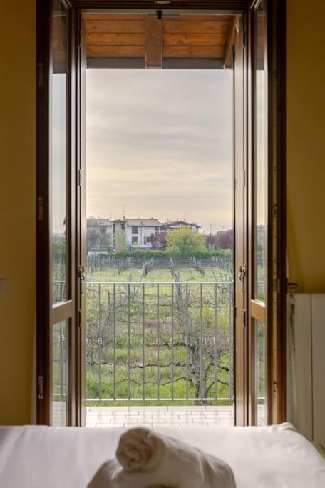 Elegance Apartment Ancient Rovere Сирмионе Экстерьер фото