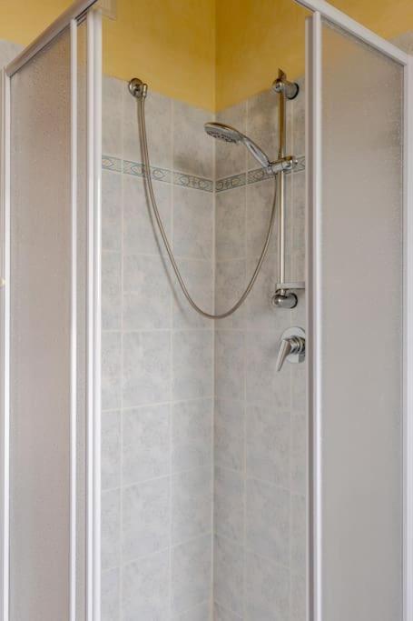 Elegance Apartment Ancient Rovere Сирмионе Экстерьер фото